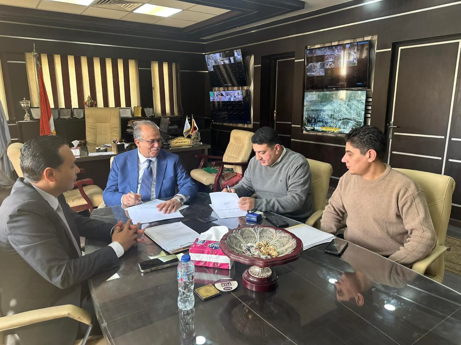 1c7caac0 475d 4e51 bf39 c015c8285300