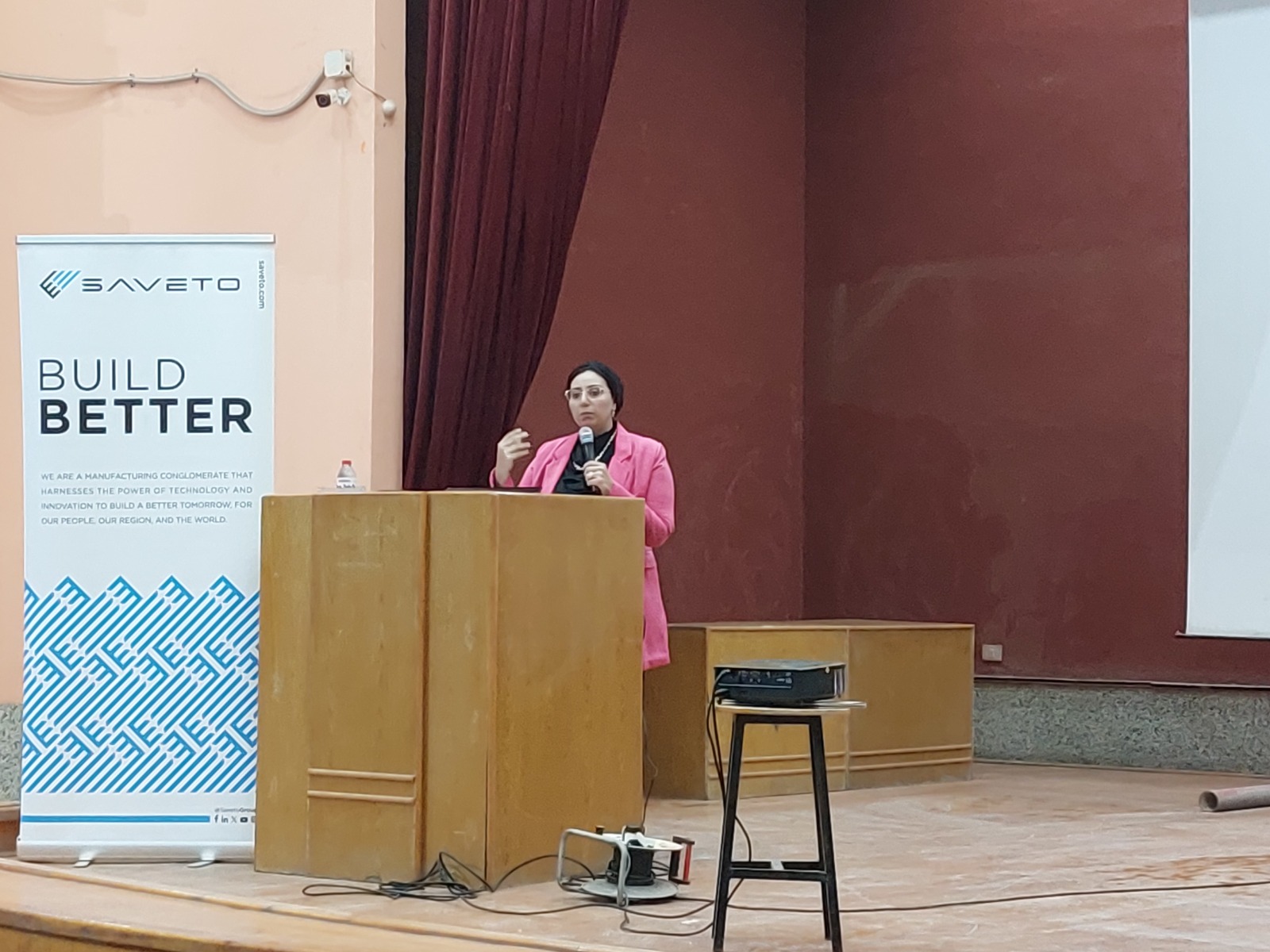 9309f011 c3ff 4b9d b0f7 f2355fea43de